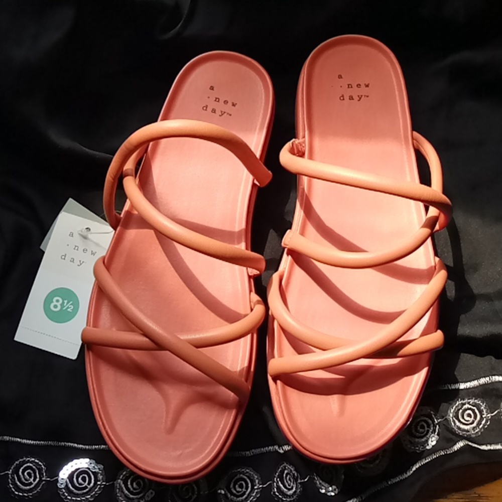 Nwt slides